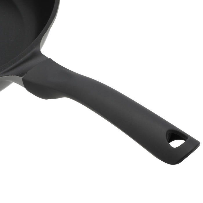 GAS LIGHTWEIGHT & THICK BASE FRYPAN 20CM KF02