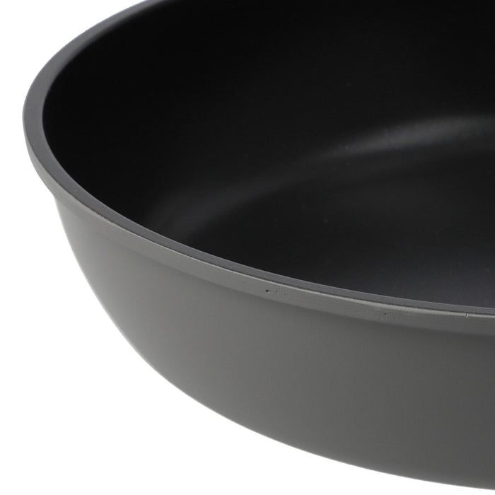 GAS LIGHTWEIGHT & THICK BASE FRYPAN 28CM KF02